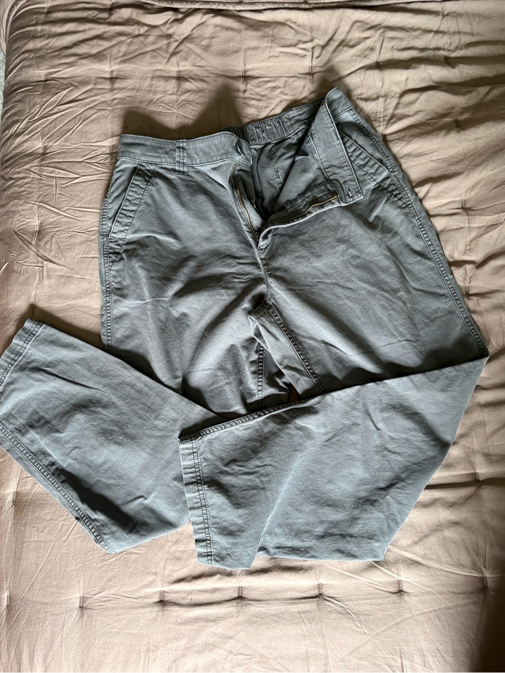 Old Navy OG Chino in Light Gray